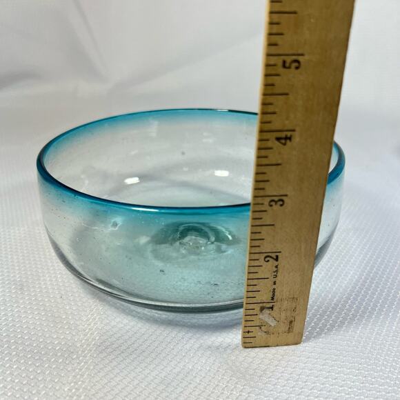 Hand blown Light Blue rim Art Bubble Glass bowl 6.5” - Picture 8 of 9